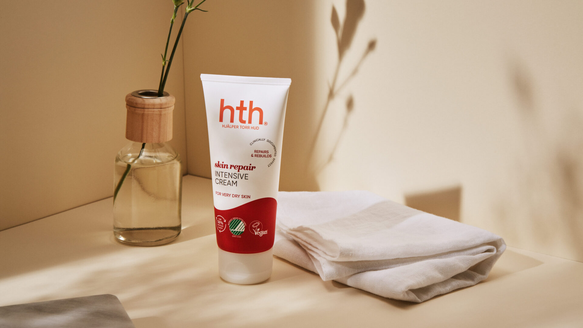 HTH-SkinRepair04-1-scaled-aspect-ratio-16-9